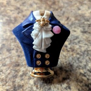 New Bridgerton bust velvet with bee bath and body works wallflower plugin